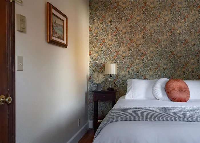 Historic Hotel Packwood